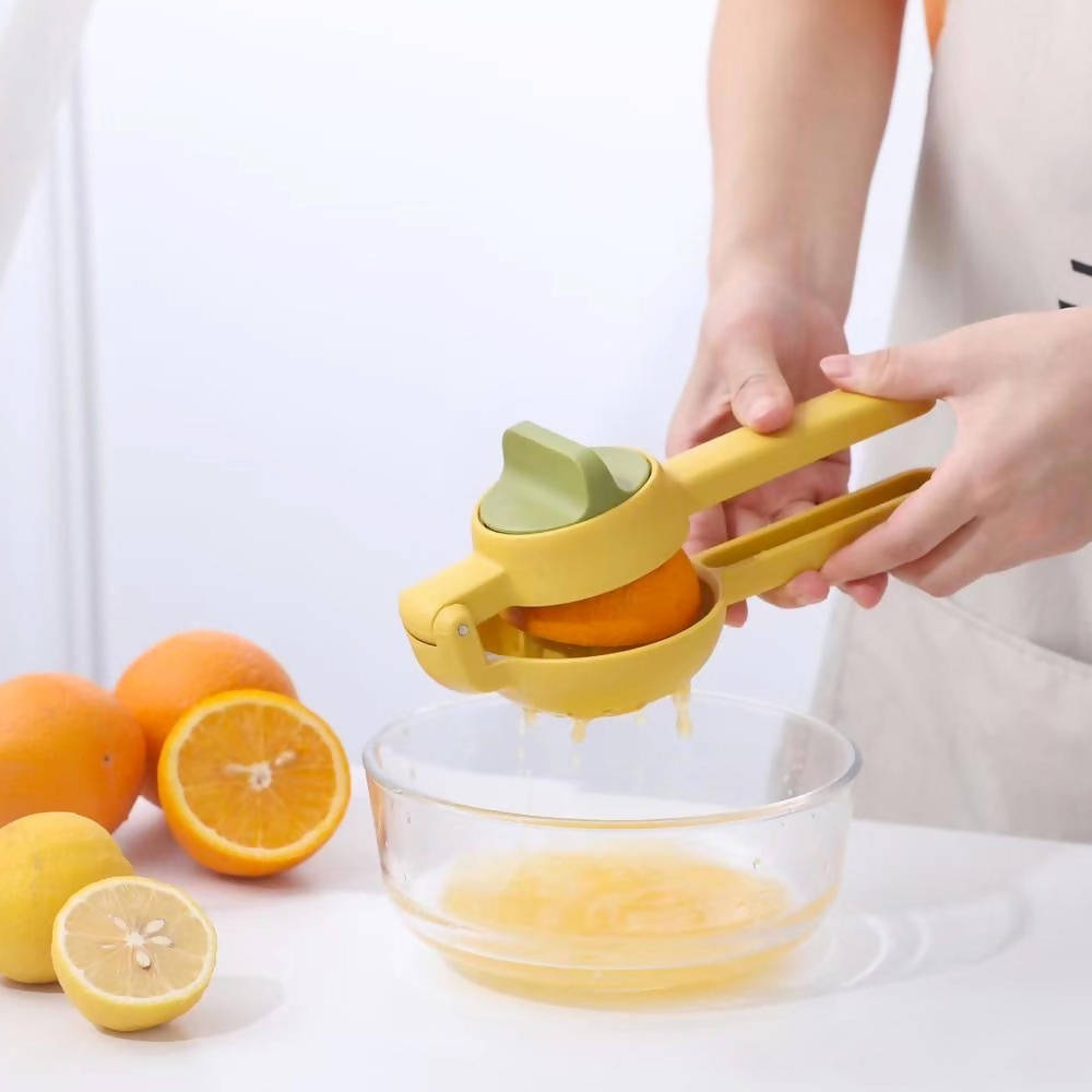 Manual clearance lemon squeezer