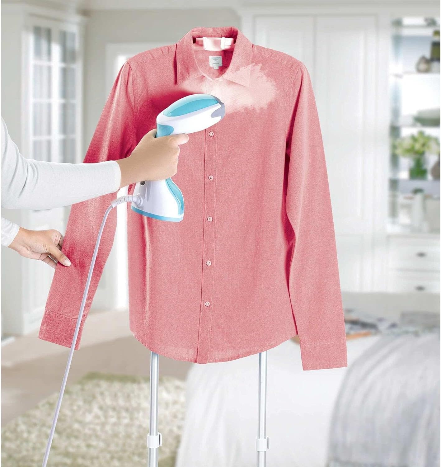 Black & Decker Handheld Garment Steamer | Best Garment Streamer in Bahrain | Home Appliances | Halabh.com