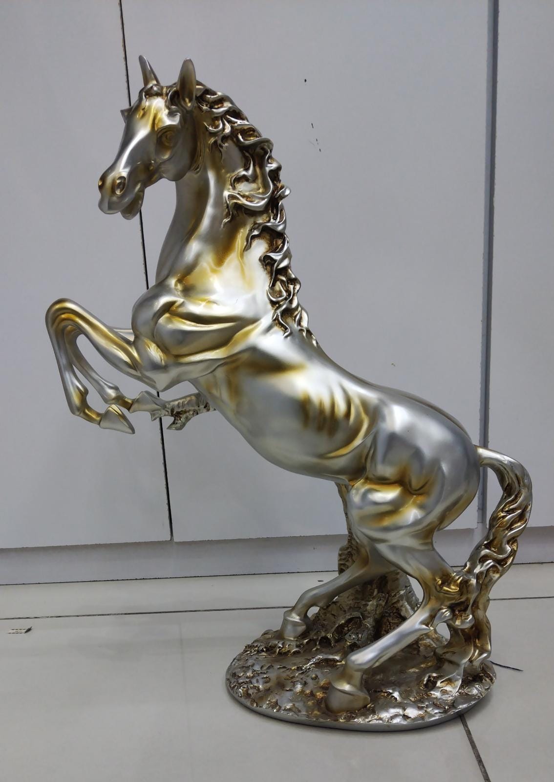 Creative Horse Statue for Wealth and Success | Home Decor | Halabh.com