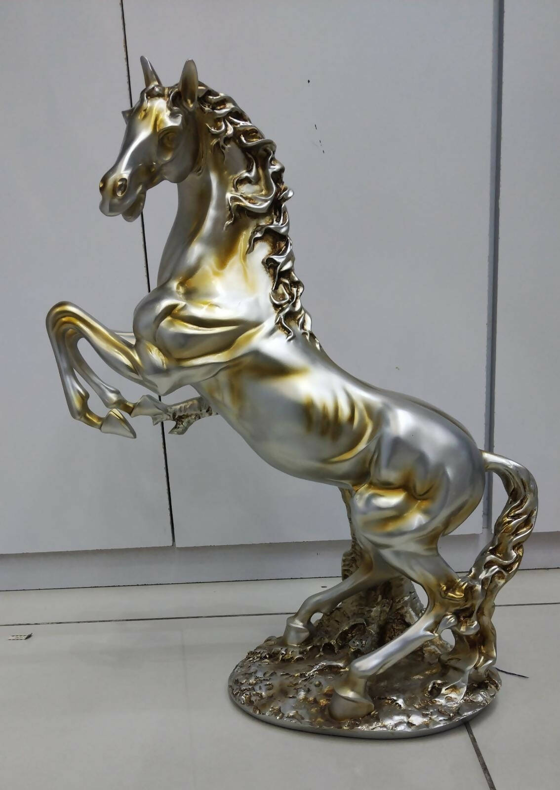 Horse Jump Bust Home Decor