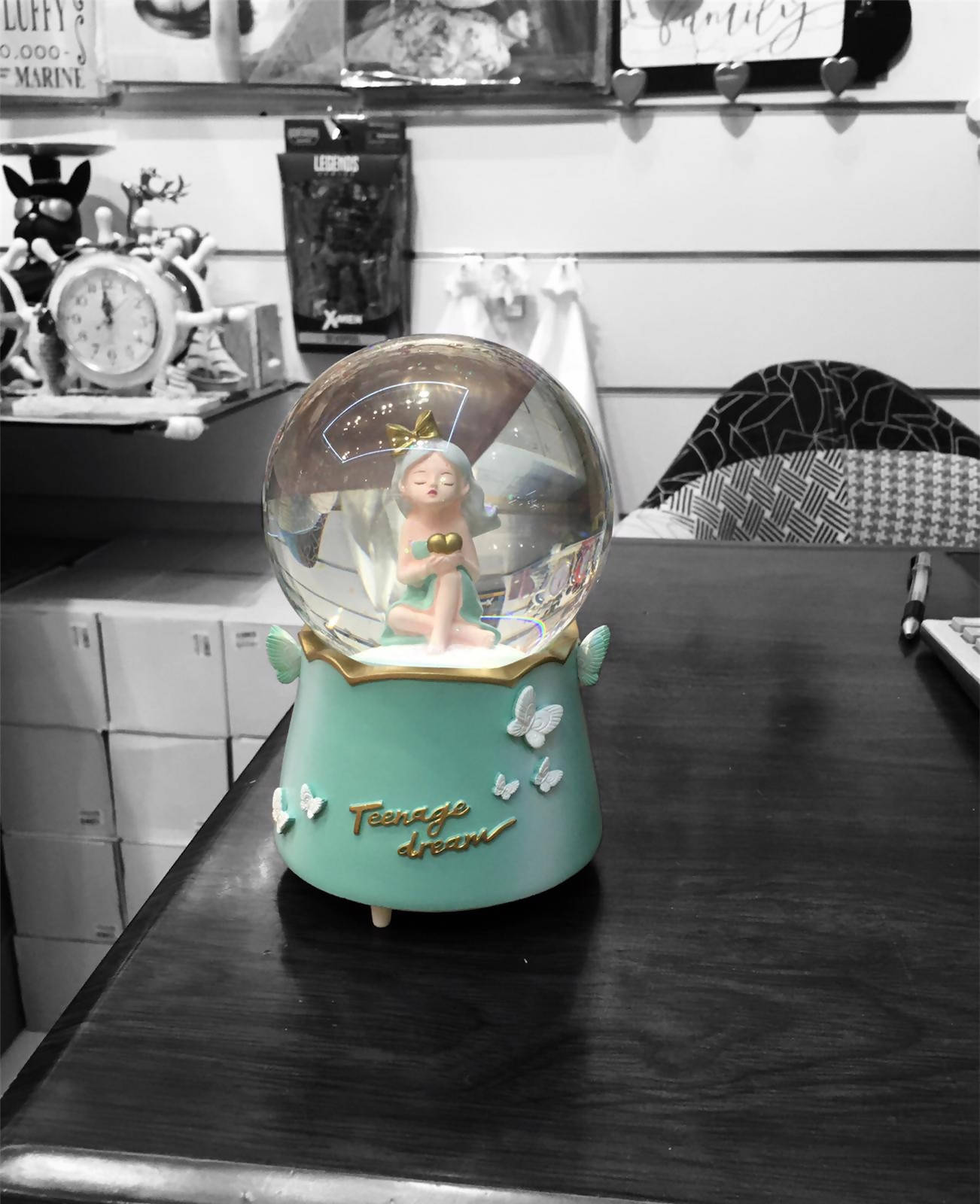 Creative Music Box Crystal Ball With Snow Music Decoration